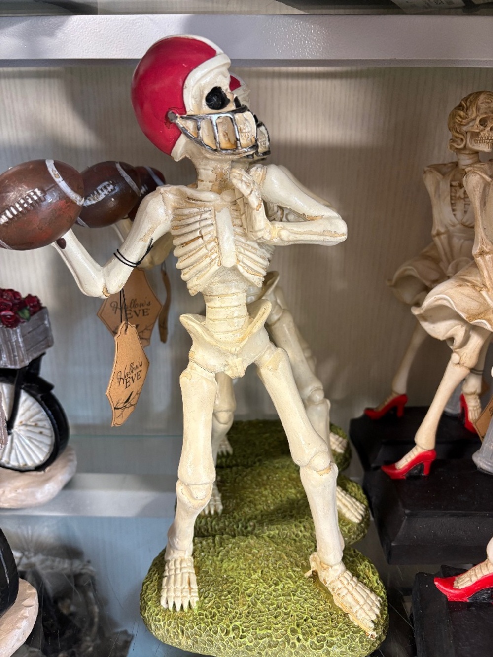 NEW! Halloween Fall Football Player Quarterback Skeleton Statue